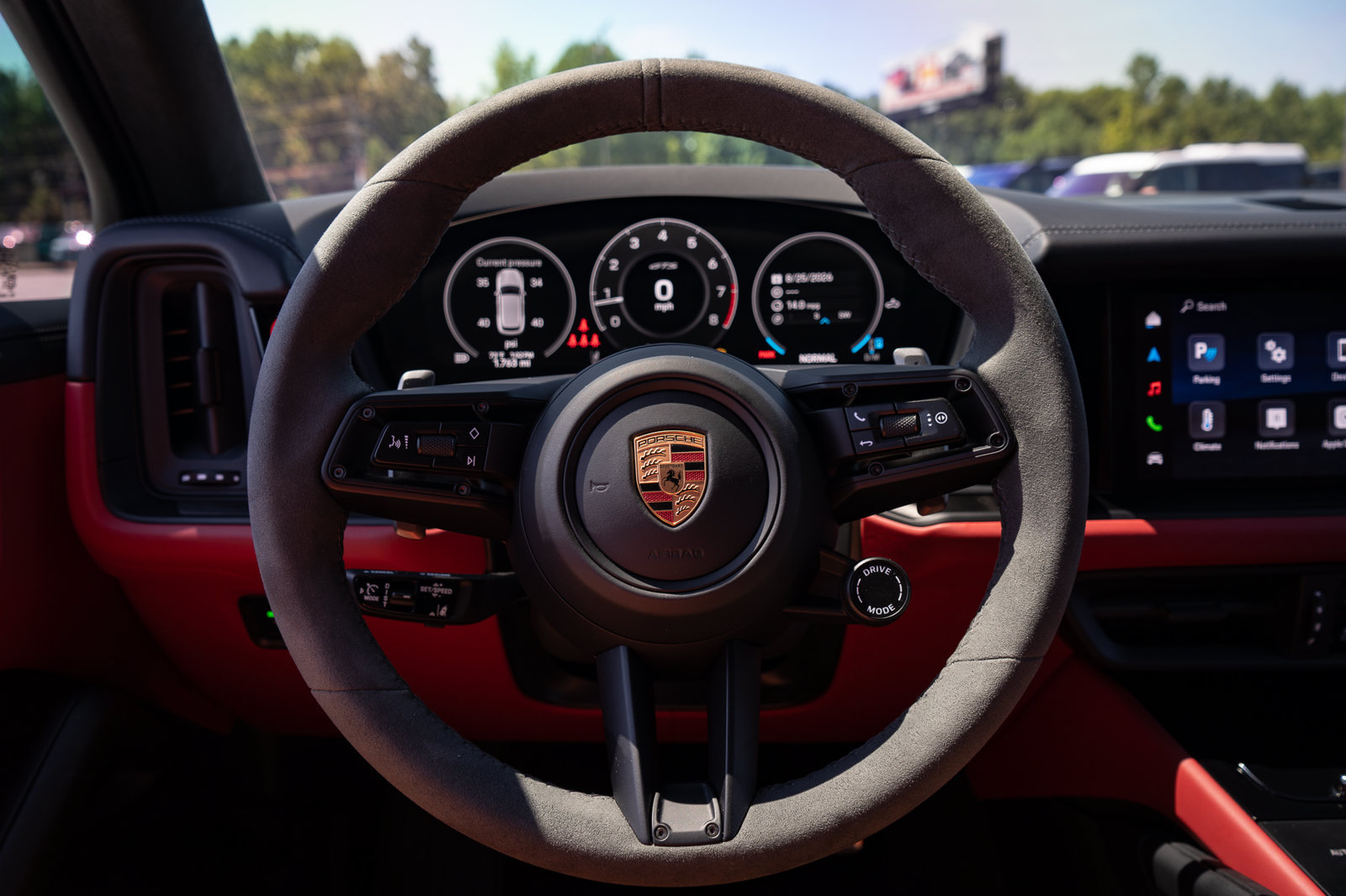 Used 2023 Porsche Cayenne GTS AWD/4WD image 57