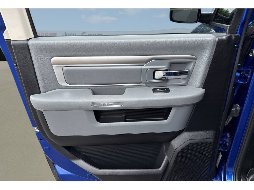 Used 2015 RAM 1500 Big Horn RWD image 23