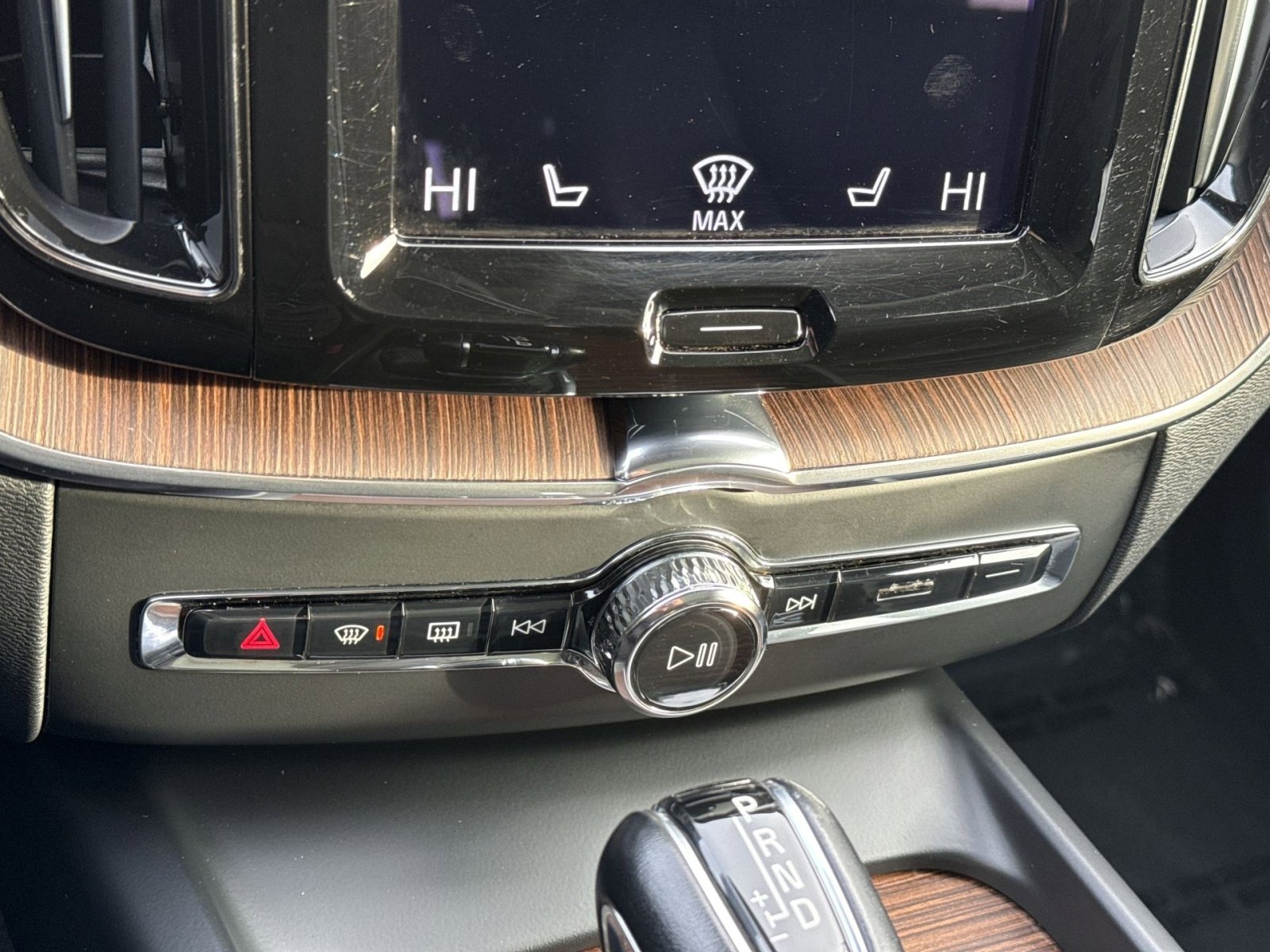 Used 2021 Volvo XC60 T5 Momentum image 20