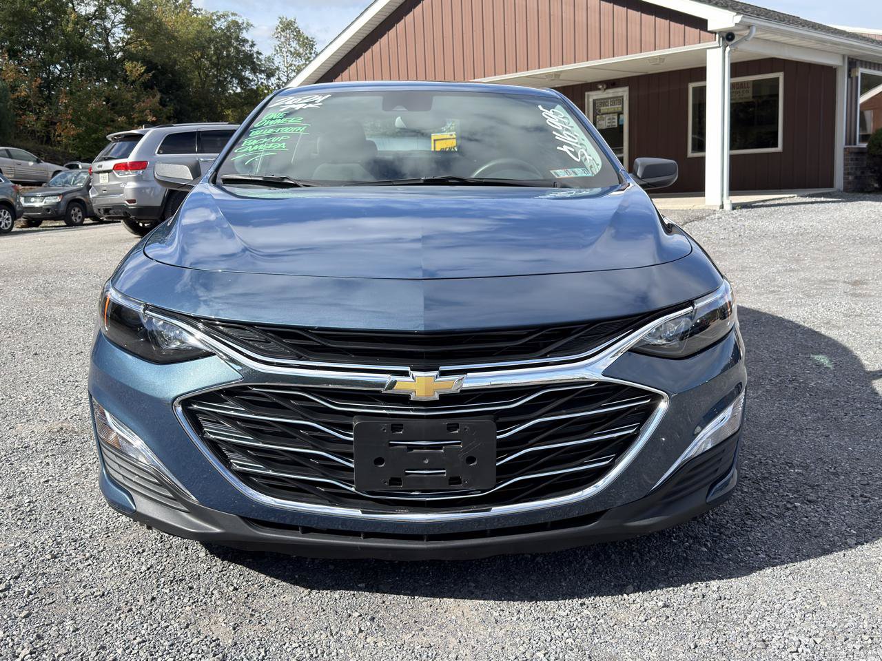 Used 2024 Chevrolet Malibu LS FWD image 2