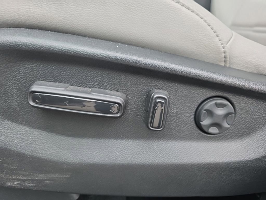 Used 2022 Honda CR-V EX-L image 11