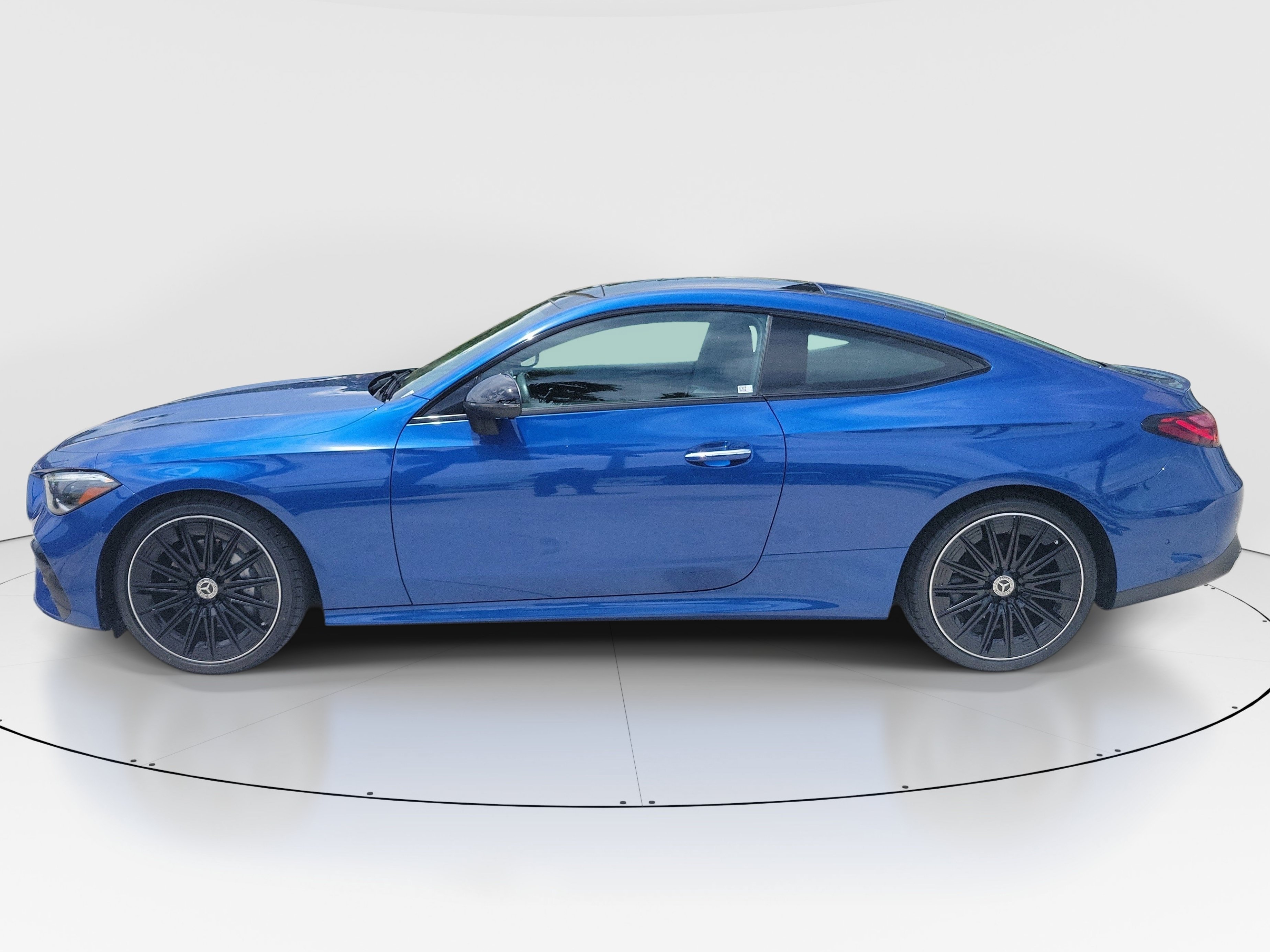 Used 2025 Mercedes-Benz CLE 300 4MATIC Coupe image 6