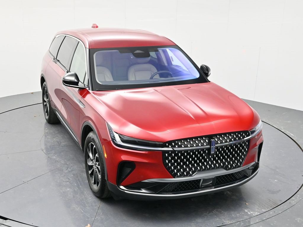 Used 2025 Lincoln Nautilus Premier image 39