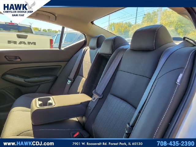 Used 2024 Nissan Altima 2.5 S FWD image 9