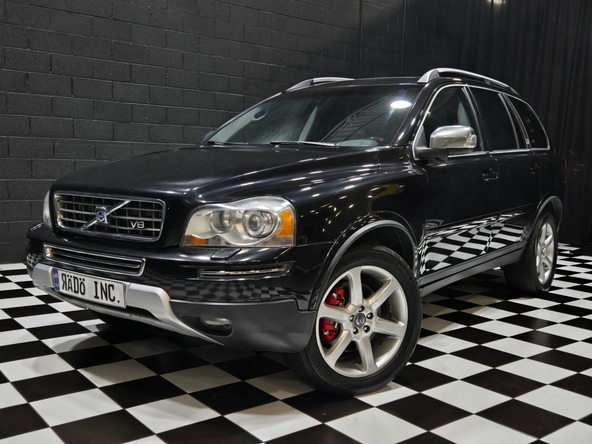 Used 2009 Volvo XC90 V8 R-Design AWD/4WD image 3