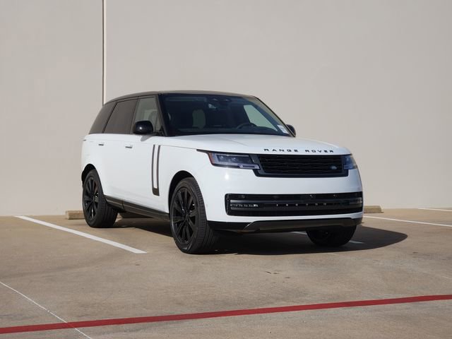 New 2026 Land Rover Range Rover SE image 2