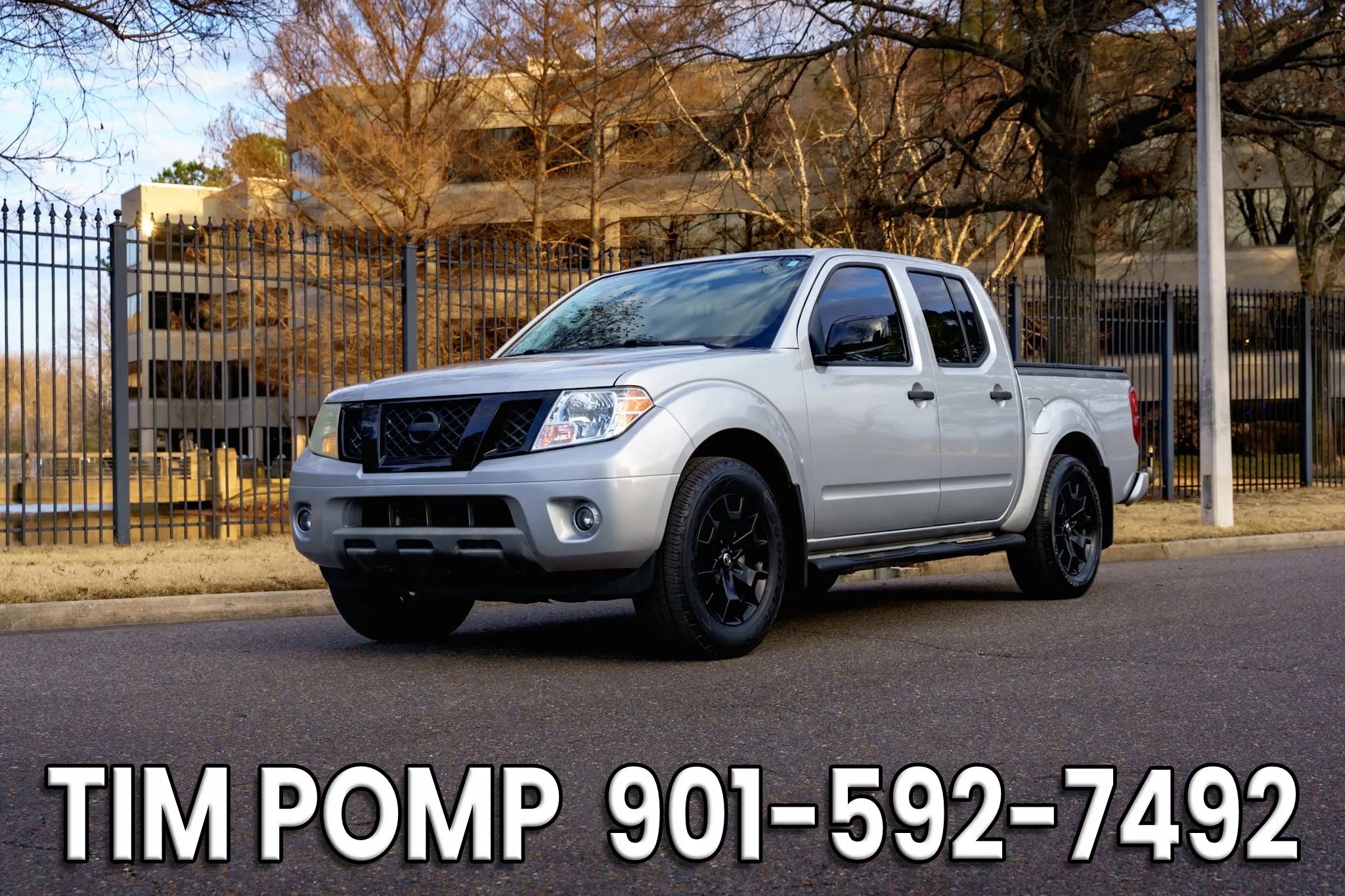 Used 2020 Nissan Frontier SV w/ Midnight Edition Floor Mats image 1