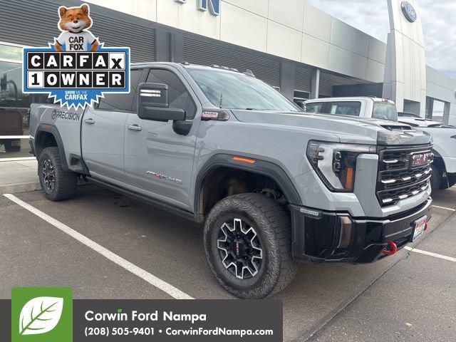 Used 2024 GMC Sierra 2500 AT4X image 2