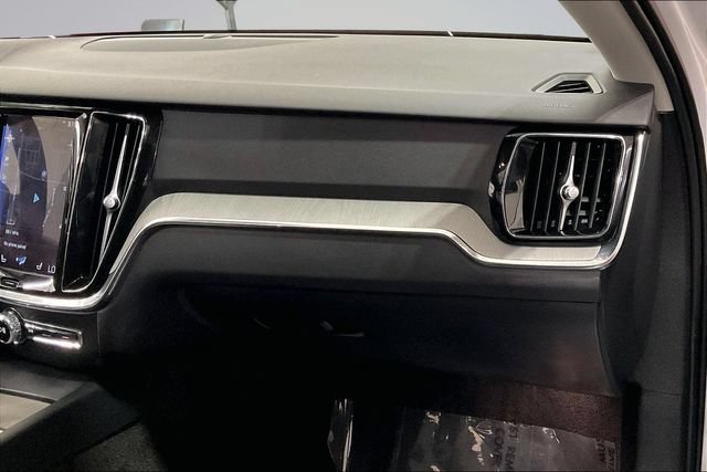 Certified 2021 Volvo V60 T5 Cross Country w/ Climate Package AWD/4WD image 19