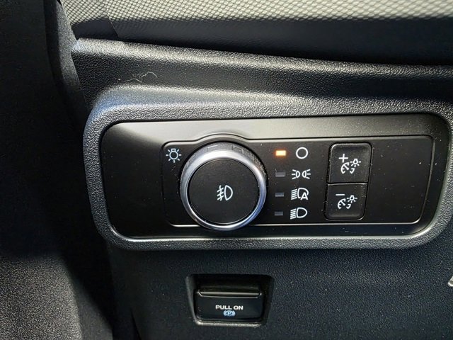 Used 2023 Ford Bronco Badlands image 16