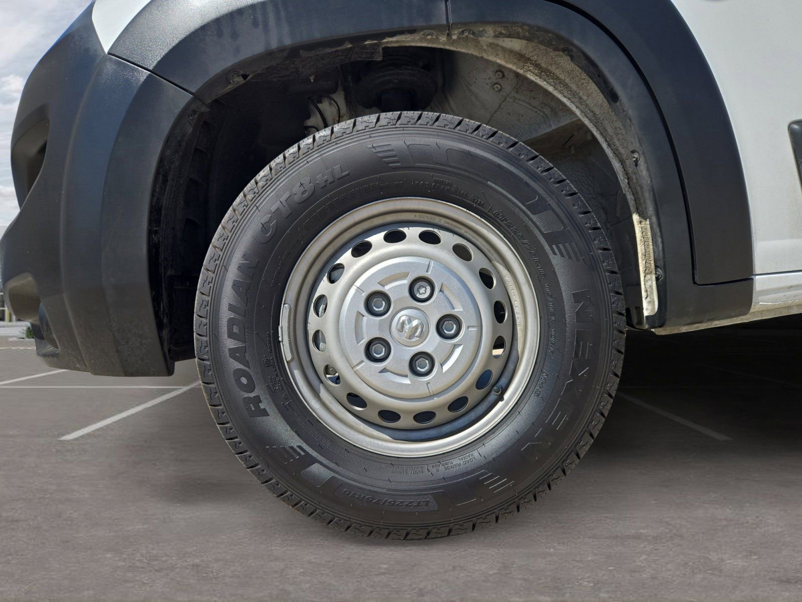 Used 2025 RAM ProMaster 2500 w/ Convenience Group image 14