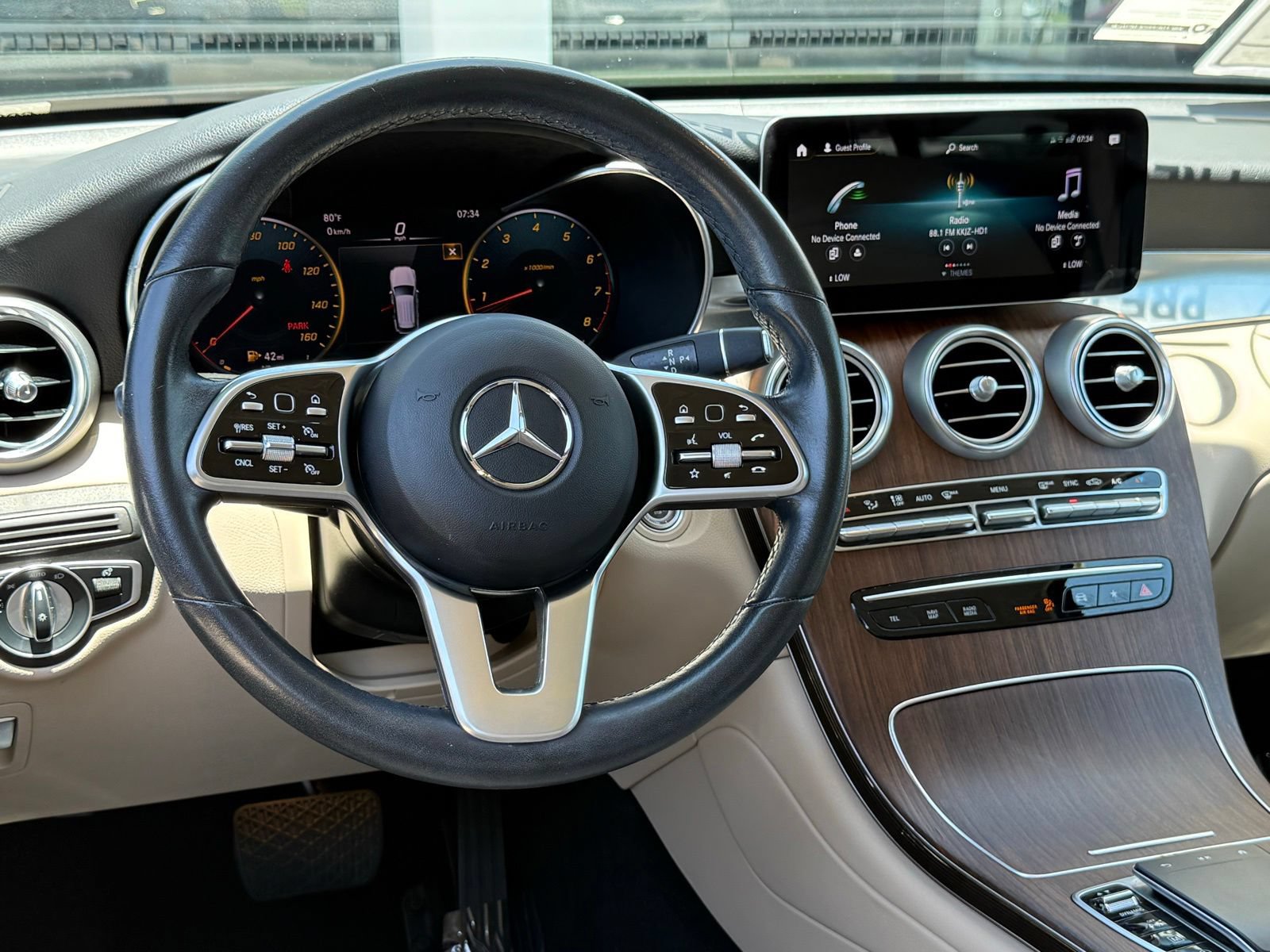 Used 2022 Mercedes-Benz GLC 300 image 39