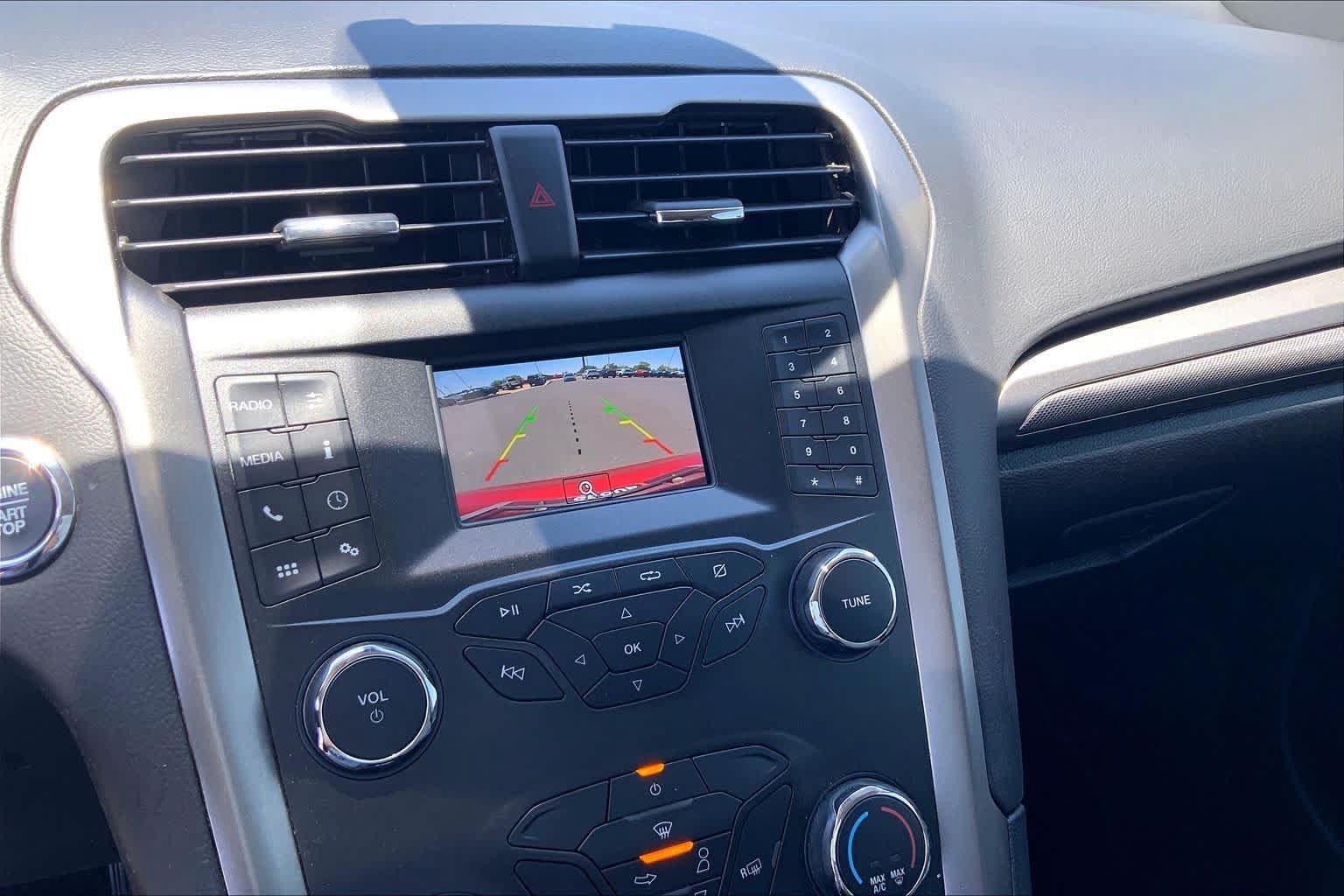 Used 2020 Ford Fusion S FWD image 27