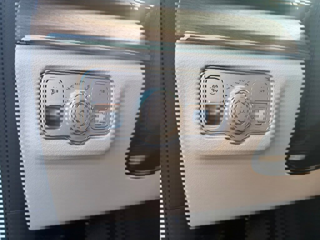 Certified 2022 Mercedes-Benz GLS 450 4MATIC image 24