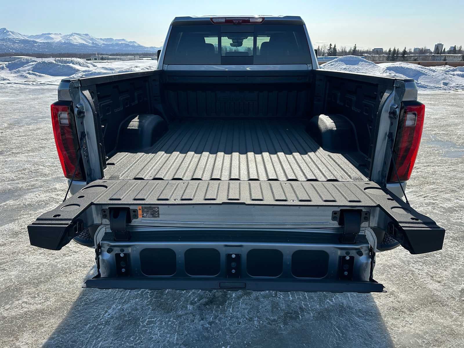 New 2026 GMC Sierra 2500 Denali w/ Technology Package image 14