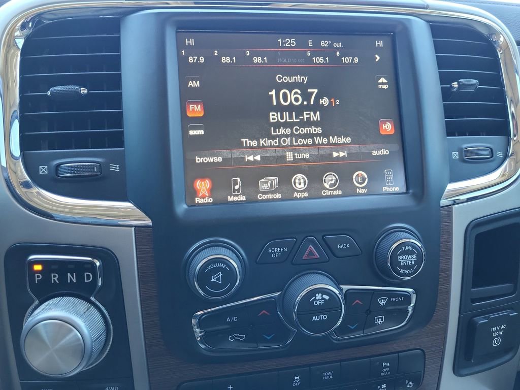 Used 2017 RAM 1500 Laramie AWD/4WD image 16