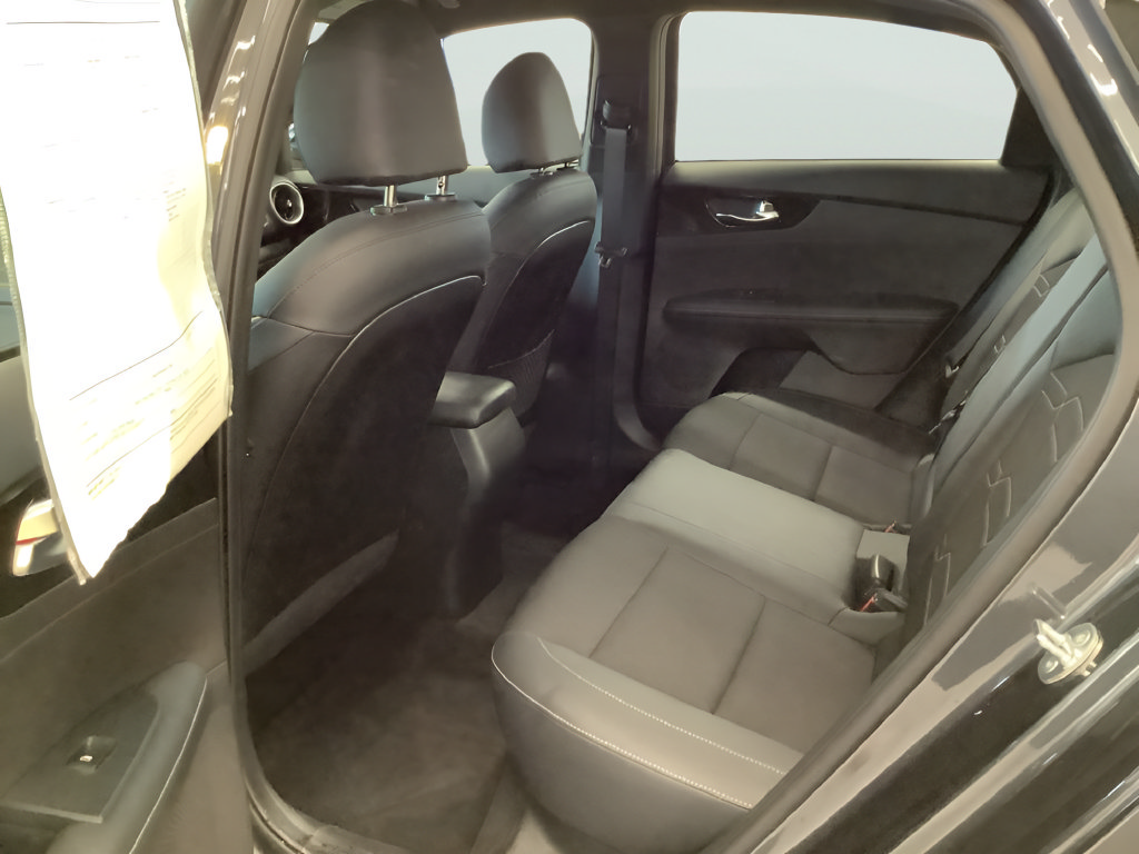 Used 2023 Kia Forte GT-Line w/ GT-Line Technology Package FWD image 15