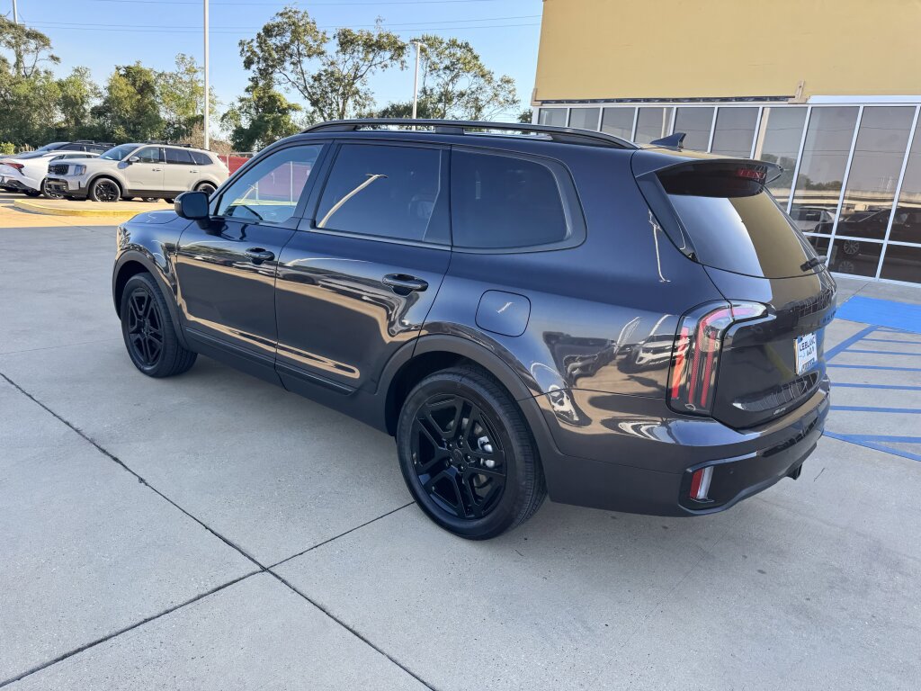 Used 2025 Kia Telluride EX X-Line image 25