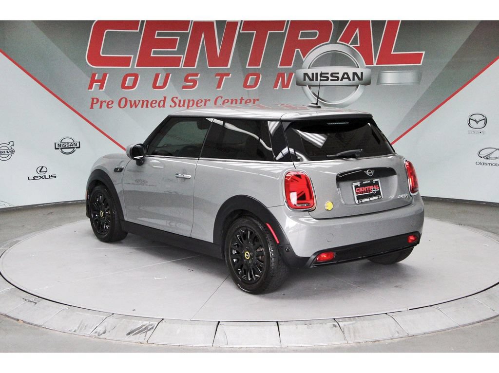 Used 2023 MINI Cooper SE FWD image 3