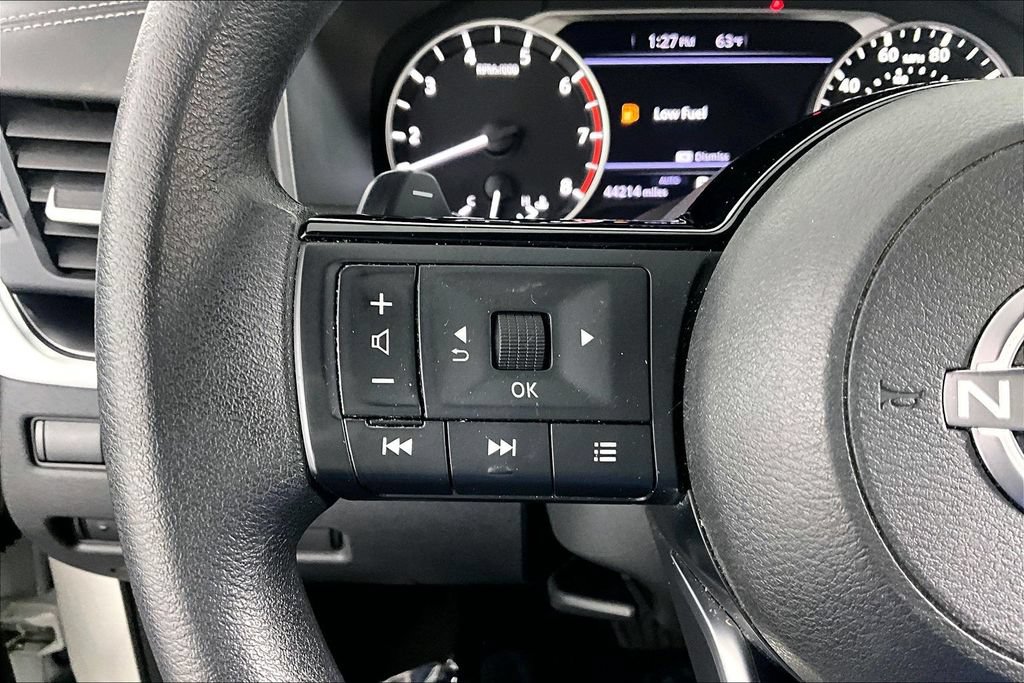 Used 2023 Nissan Rogue SV AWD/4WD image 18