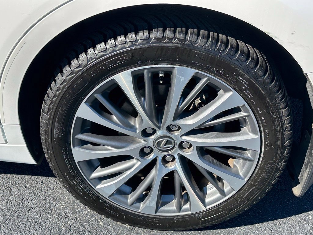 Used 2021 Lexus ES 250 w/ Premium Package AWD/4WD image 37