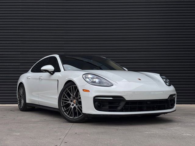 Certified 2023 Porsche Panamera Platinum Edition image 9