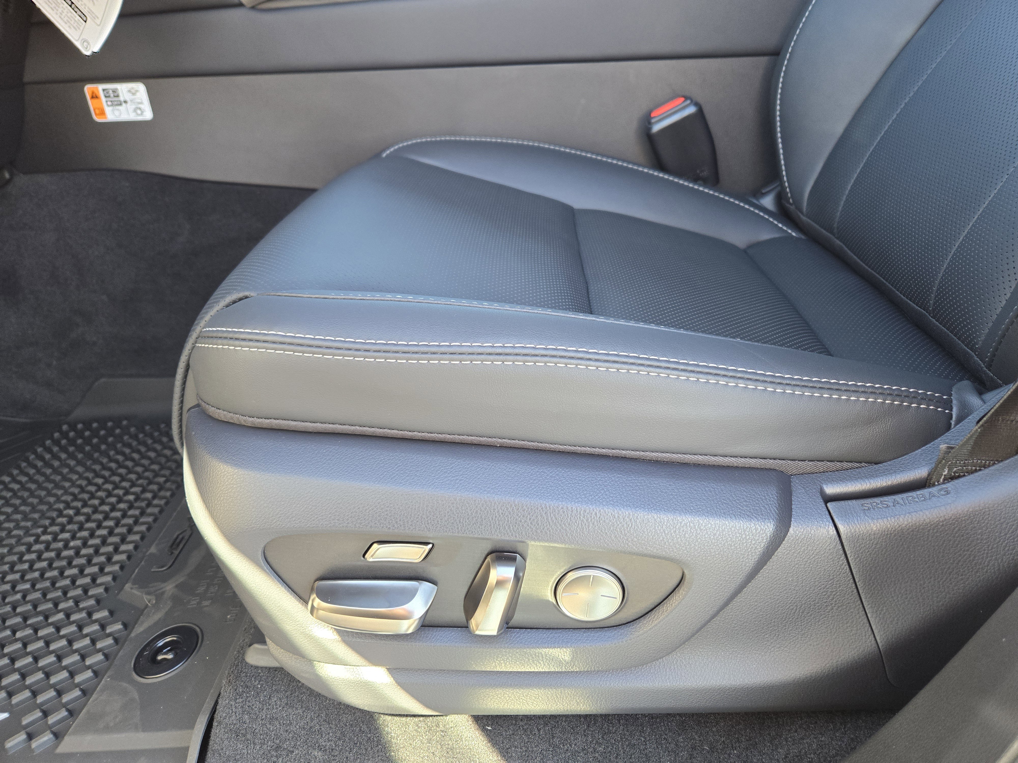 New 2026 Lexus LX 700h Luxury w/ Appearance Package image 17