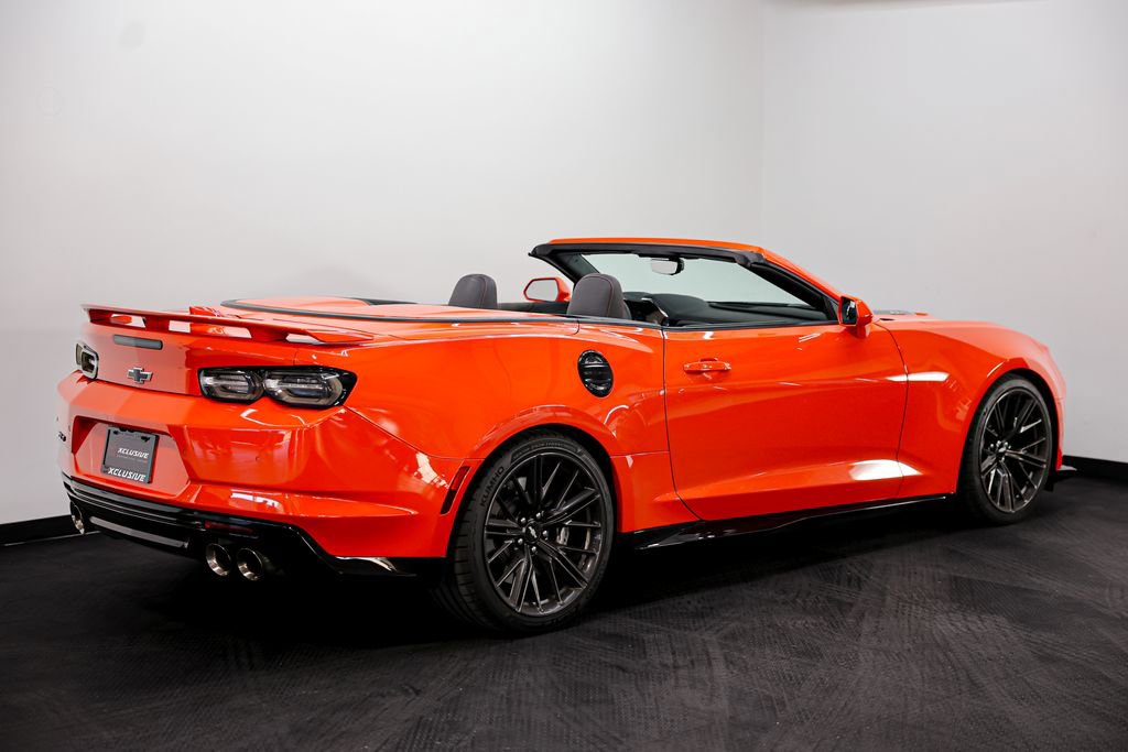 Used 2019 Chevrolet Camaro ZL1 RWD image 4