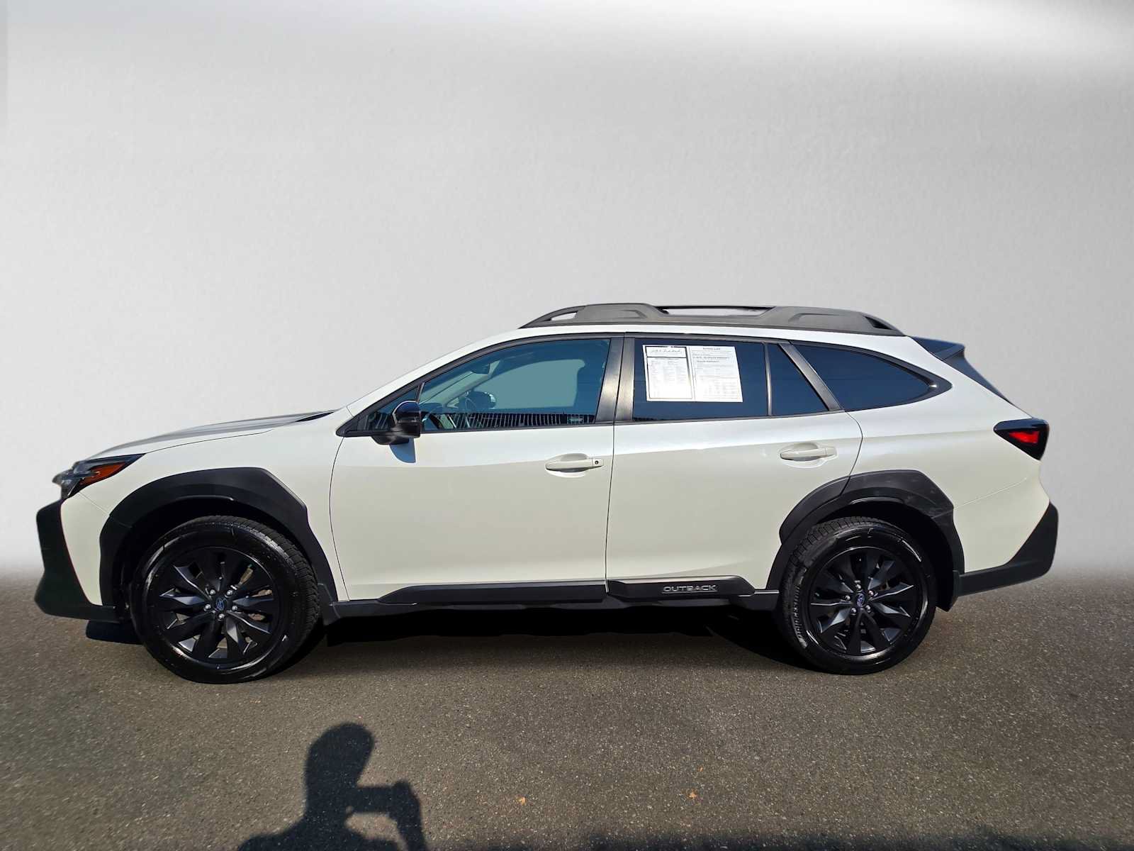 Used 2023 Subaru Outback Onyx Edition AWD/4WD image 6
