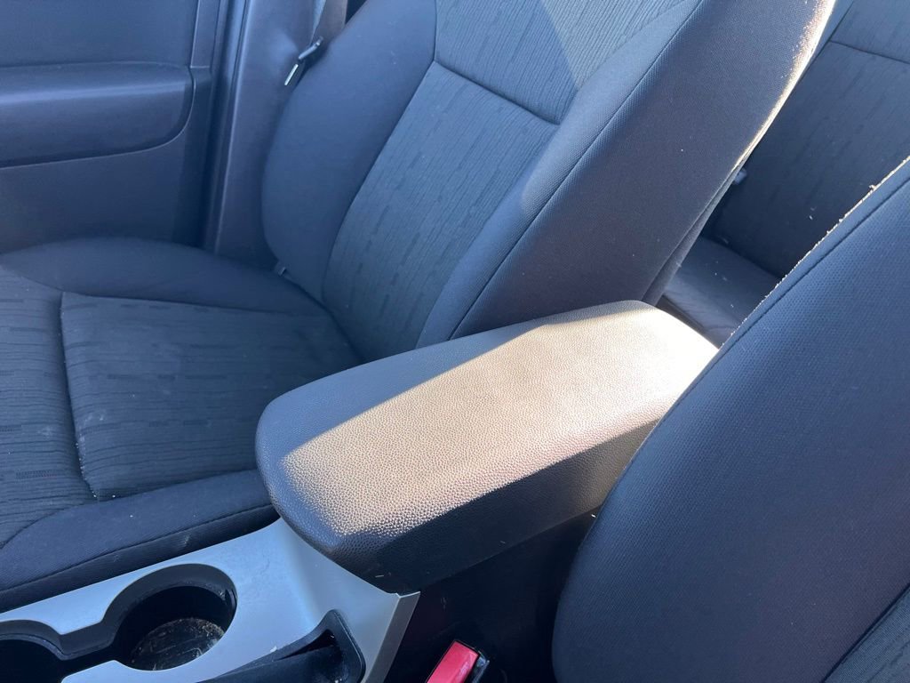 Used 2011 Ford Focus SE image 18