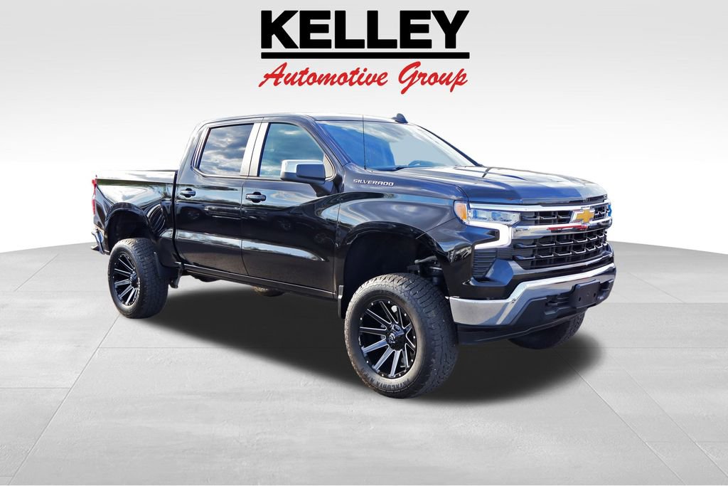 Used 2025 Chevrolet Silverado 1500 LT image 1