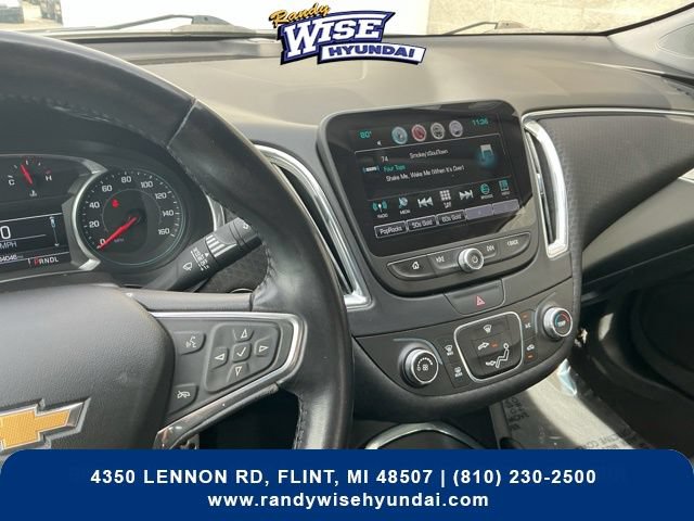 Used 2017 Chevrolet Malibu LT FWD image 21