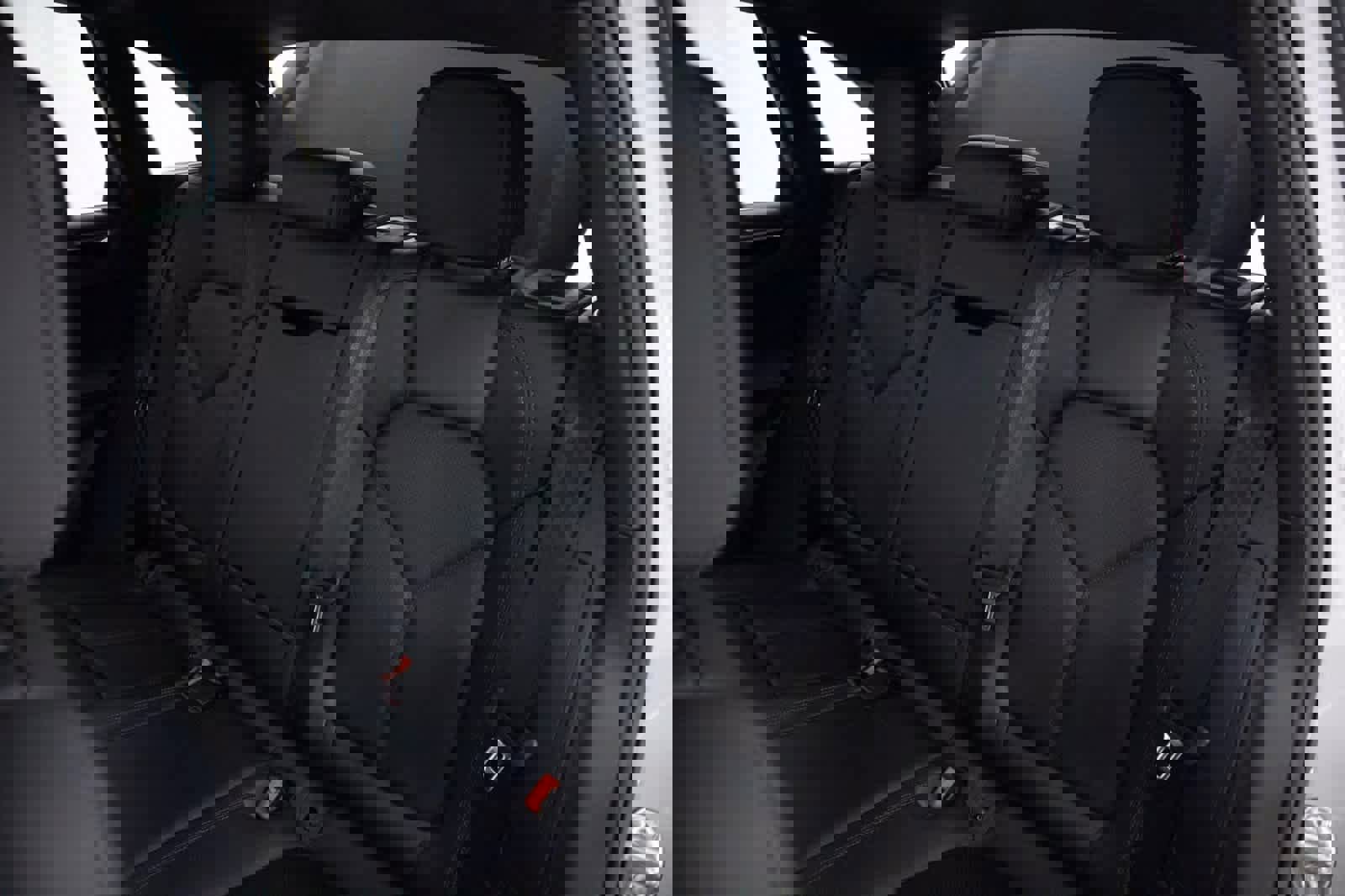 Certified 2025 Porsche Macan image 30