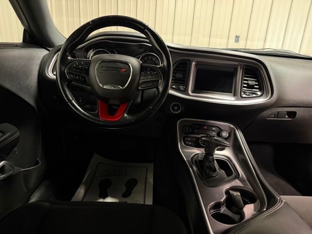 Used 2021 Dodge Challenger SXT image 28