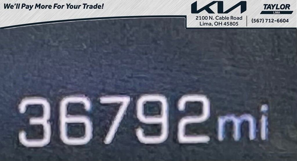 Used 2025 Chevrolet Trax LT w/ LT Convenience Package FWD image 24