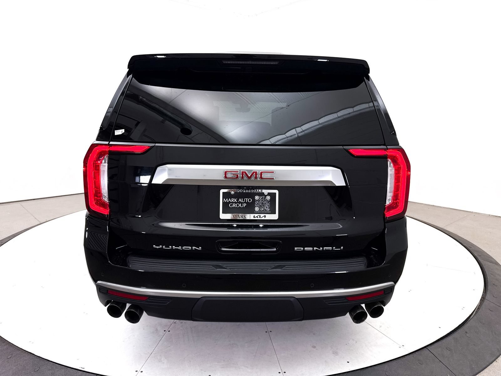 Used 2021 GMC Yukon Denali w/ Denali Ultimate Package AWD/4WD image 21