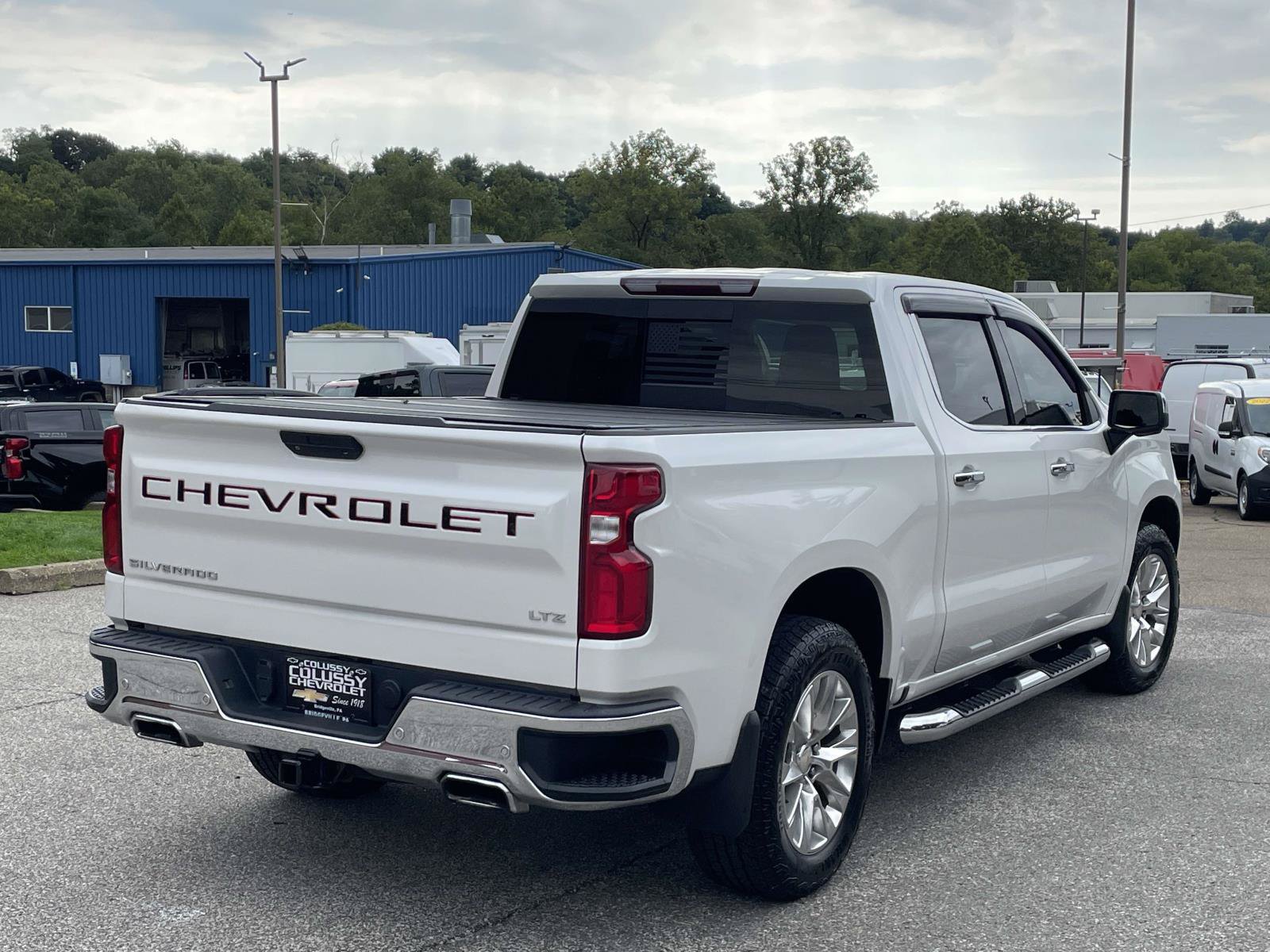 Certified 2022 Chevrolet Silverado 1500 LTZ w/ LTZ Premium Package AWD/4WD image 3