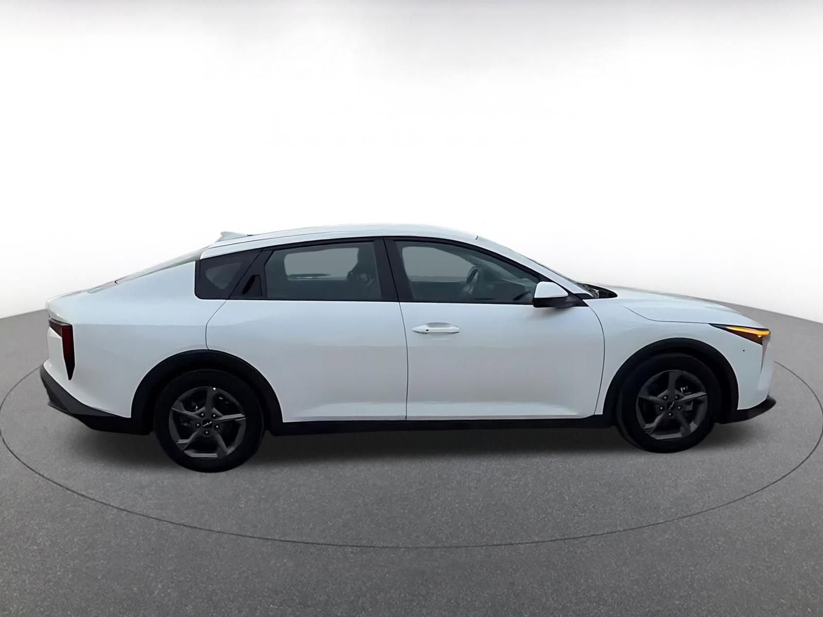 Used 2025 Kia K4 FWD image 15