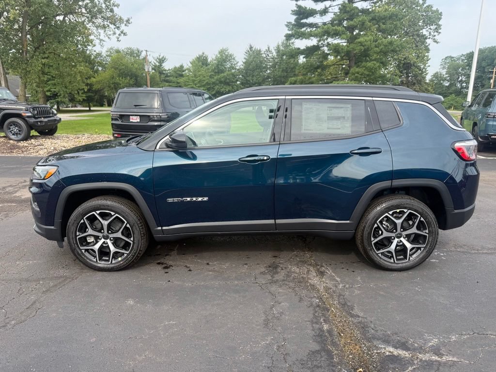 New 2026 Jeep Compass Limited w/ Sun, Sound & Navigation Group AWD/4WD image 7