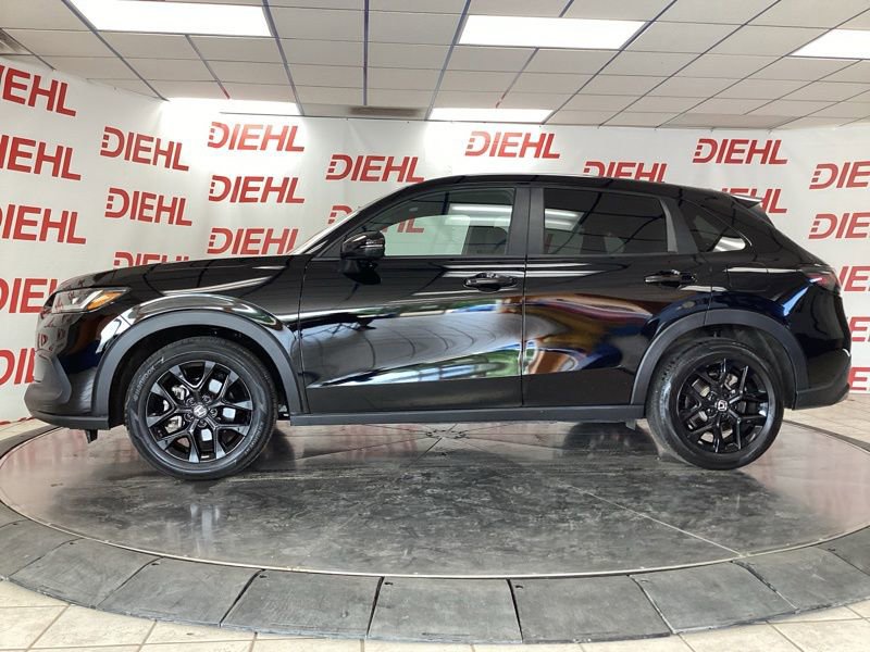 Used 2025 Honda HR-V Sport image 4