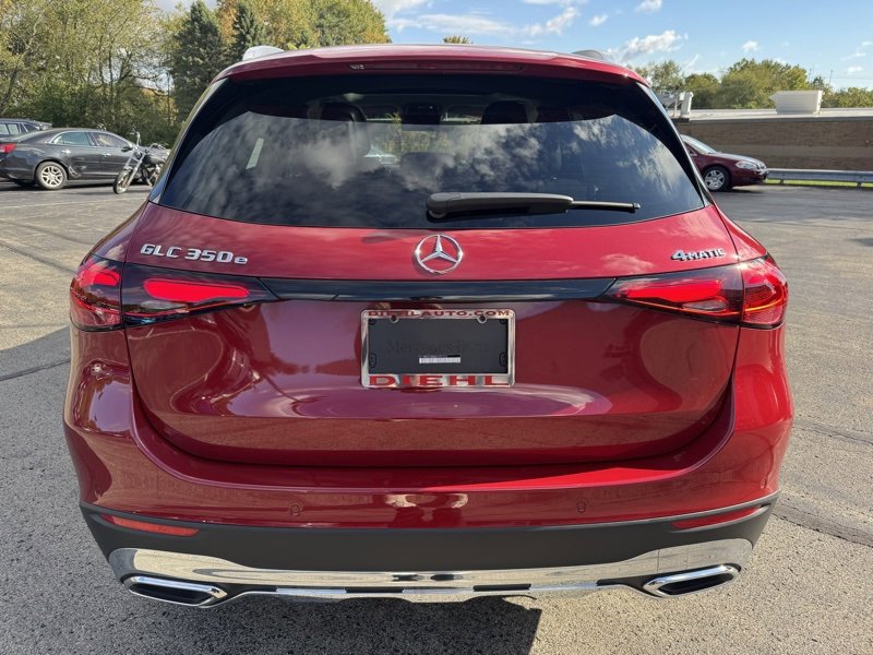 Used 2025 Mercedes-Benz GLC 350e 4MATIC image 5