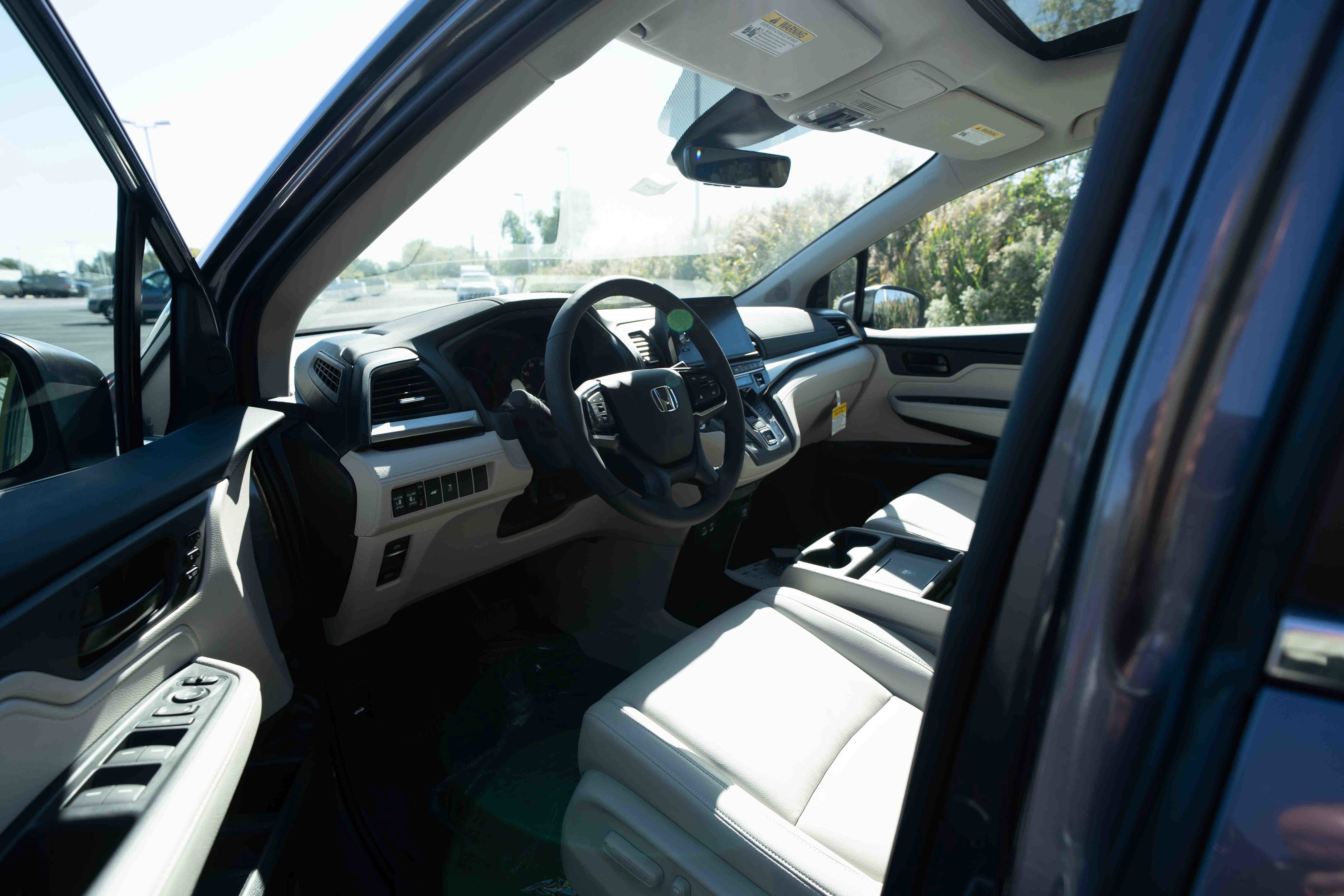 New 2026 Honda Odyssey EX-L image 8