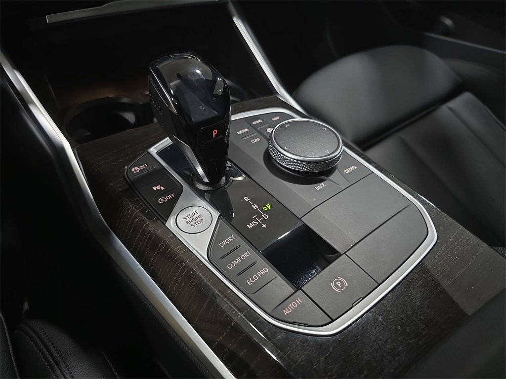 Certified 2021 BMW 330i Sedan w/ Convenience Package image 21