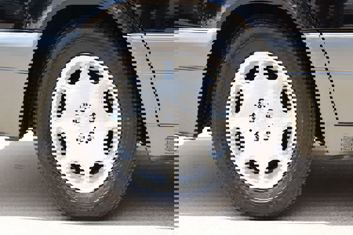 Used 1995 Mercedes-Benz S 320 image 47