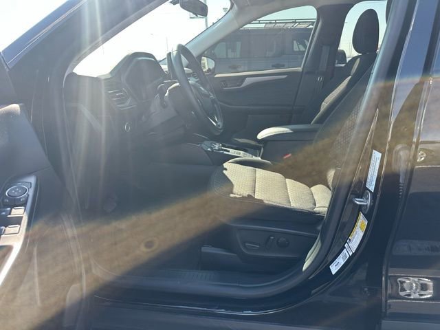 Used 2024 Ford Escape Active w/ Cold Weather Package image 8