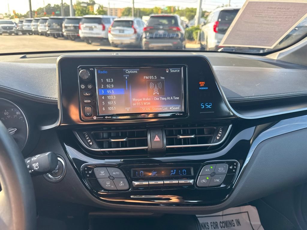 Used 2018 Toyota C-HR XLE FWD image 16