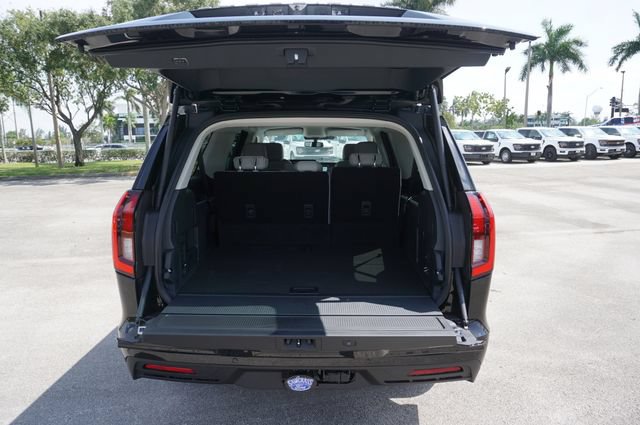 New 2027 Ford Expedition Max Active RWD image 24