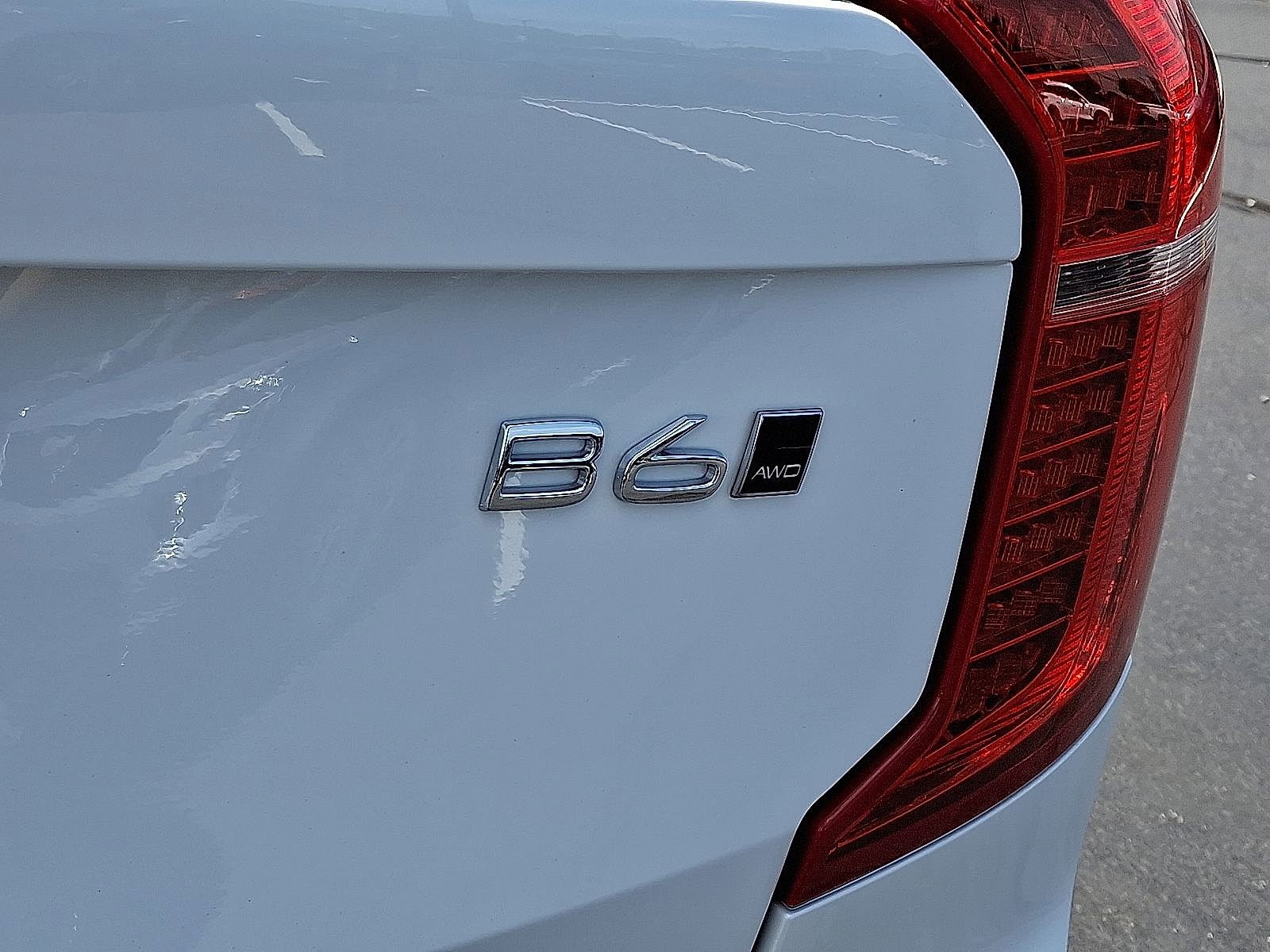 Used 2024 Volvo XC90 B6 Plus w/ Protection Package image 31