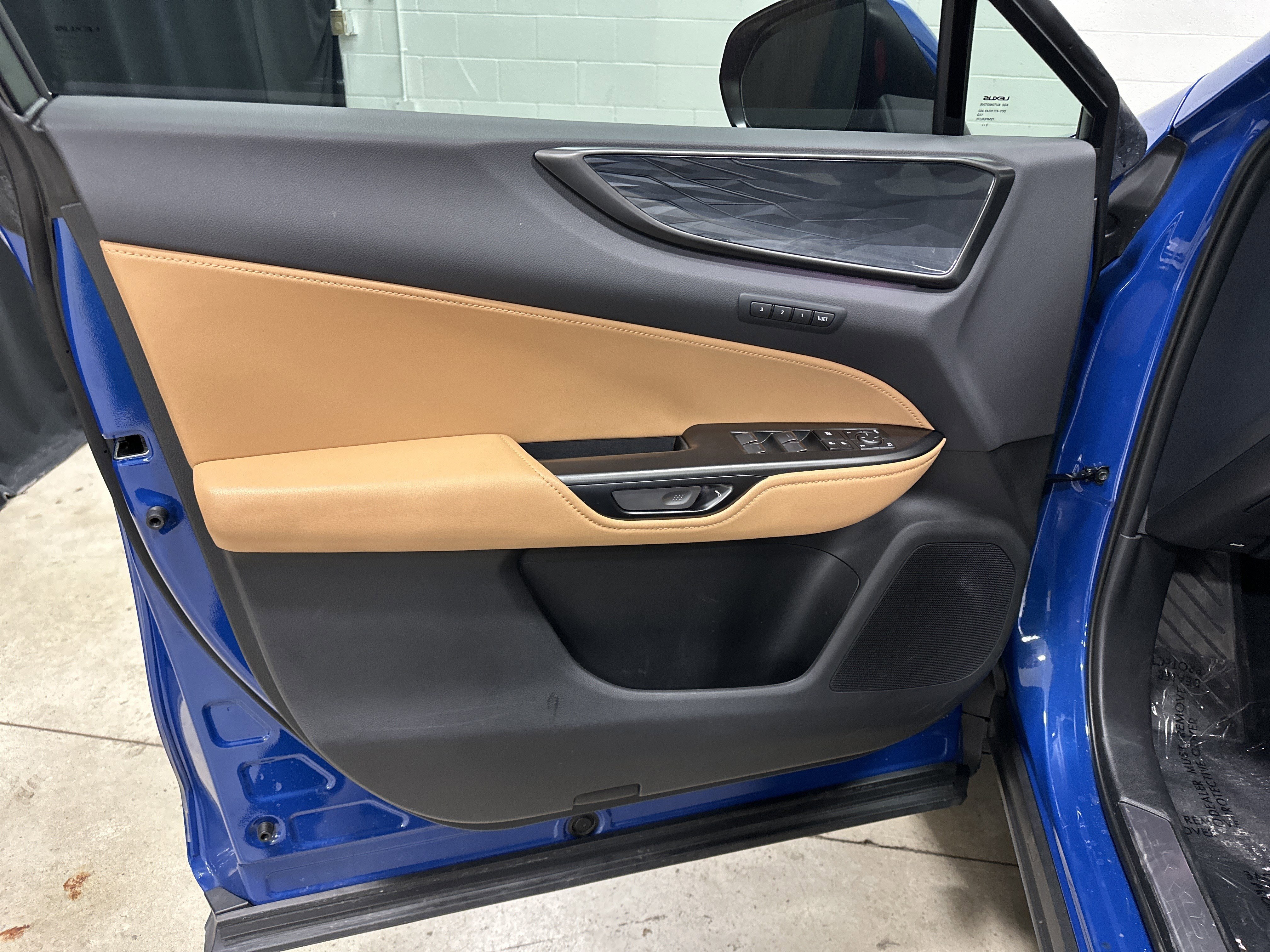 Certified 2025 Lexus NX 350 AWD w/ Premium Package image 14