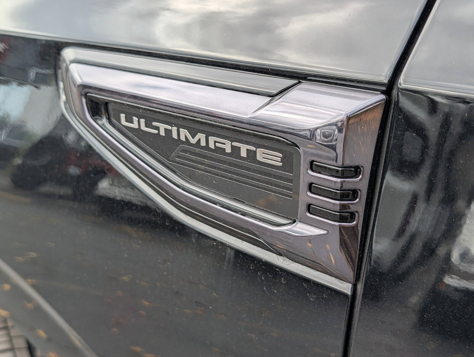 New 2026 GMC Yukon XL Denali Ultimate w/ LPO, Floor Liner Package AWD/4WD image 3